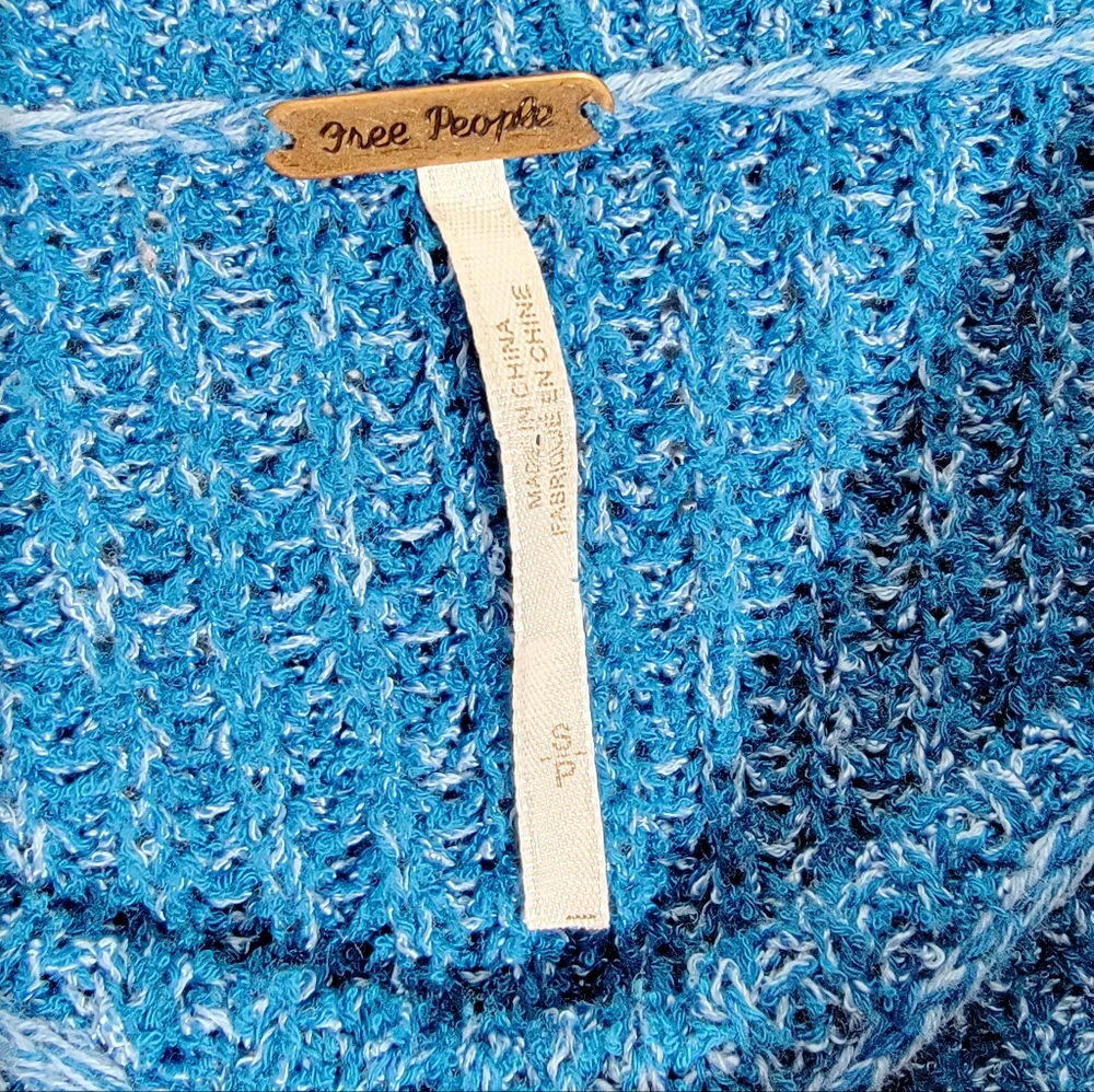 Free People Off The Shoulder Oversized Bright Blue Knit Sweater Small - Picture 3 of 5